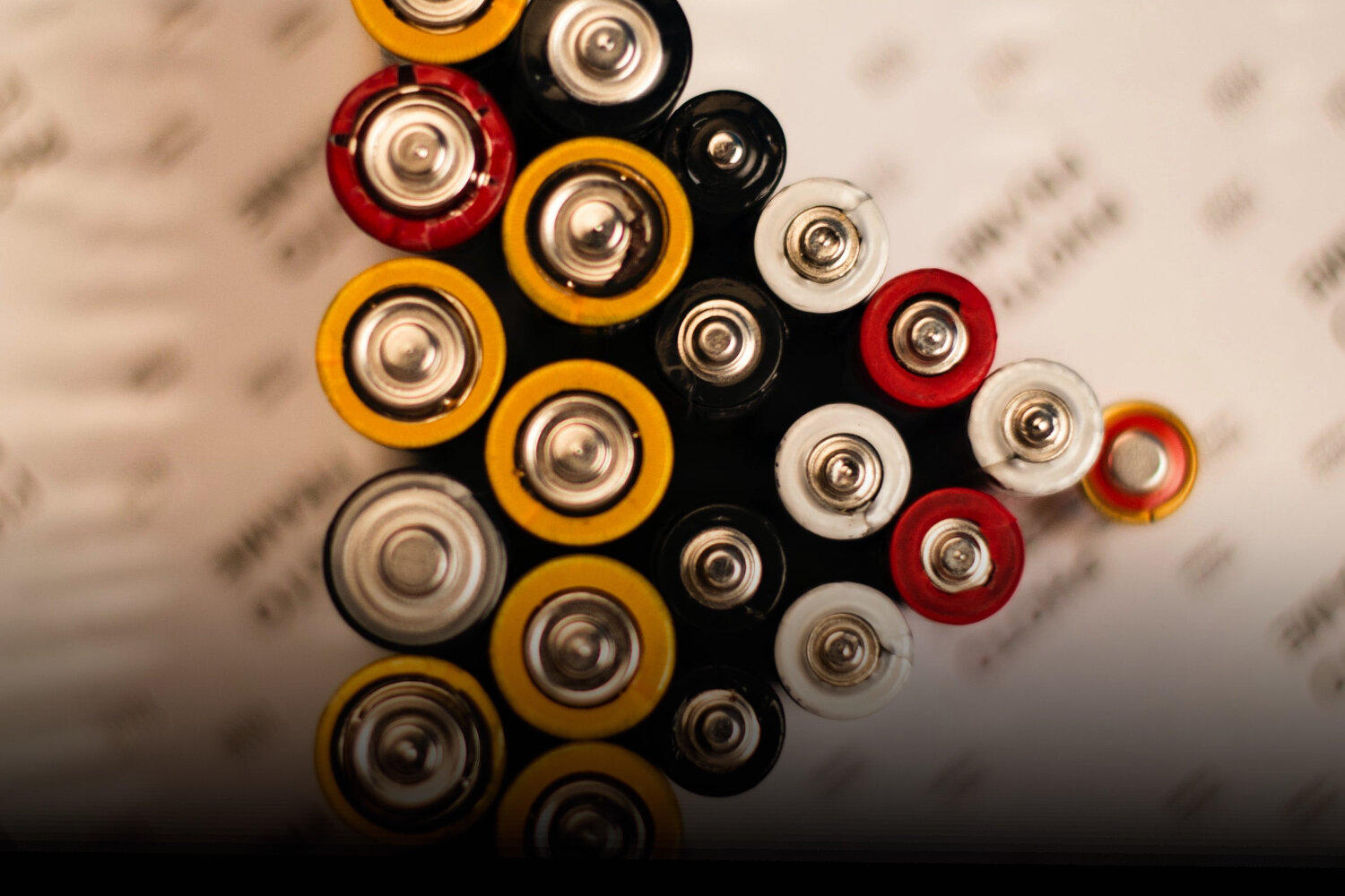 Batterien und Akkus